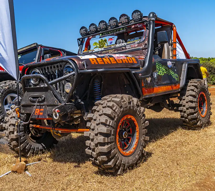 Más de 200 Jeep se reúnen en la primera Invasión Jeep en Costa Rica